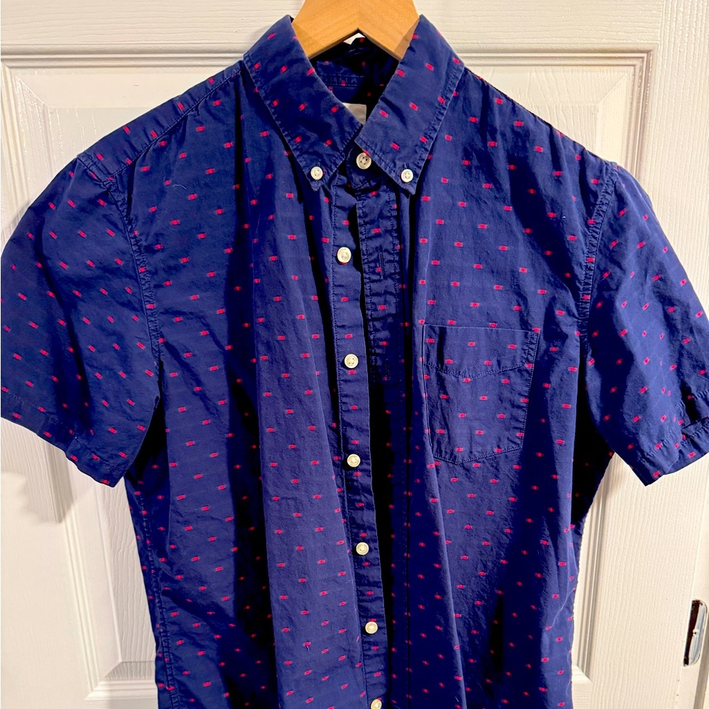 Gap casual button-up shirt